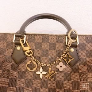 Louis Vuitton FLEUR DE MONOGRAM BAG CHARM CHAIN